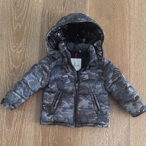 Moncler Gray Camouflage Puffer kids Jacket size 2Y